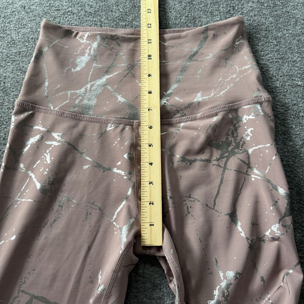 BEYOND YOGA Lost Your Marbles Legging in Mauve Pink & Silver Marble Medium EUC - Picture 4 of 10
